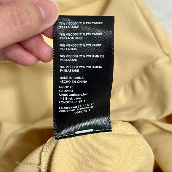 NWOT! Urban Outfitters Butter Yellow Straight Leg High Rise Trouser Pants Sz 10 - Picture 6 of 10